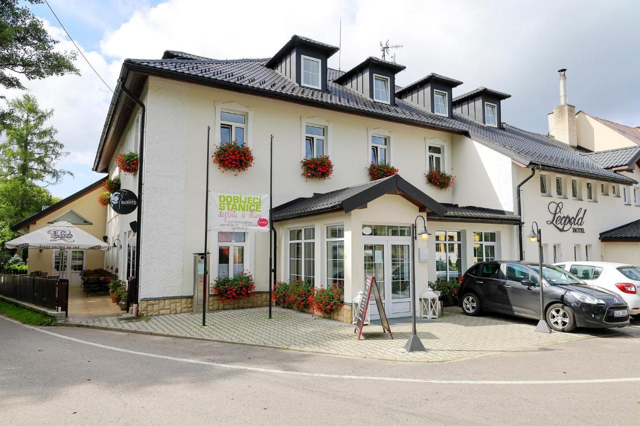 Hotel Leopold Račín Exterior foto