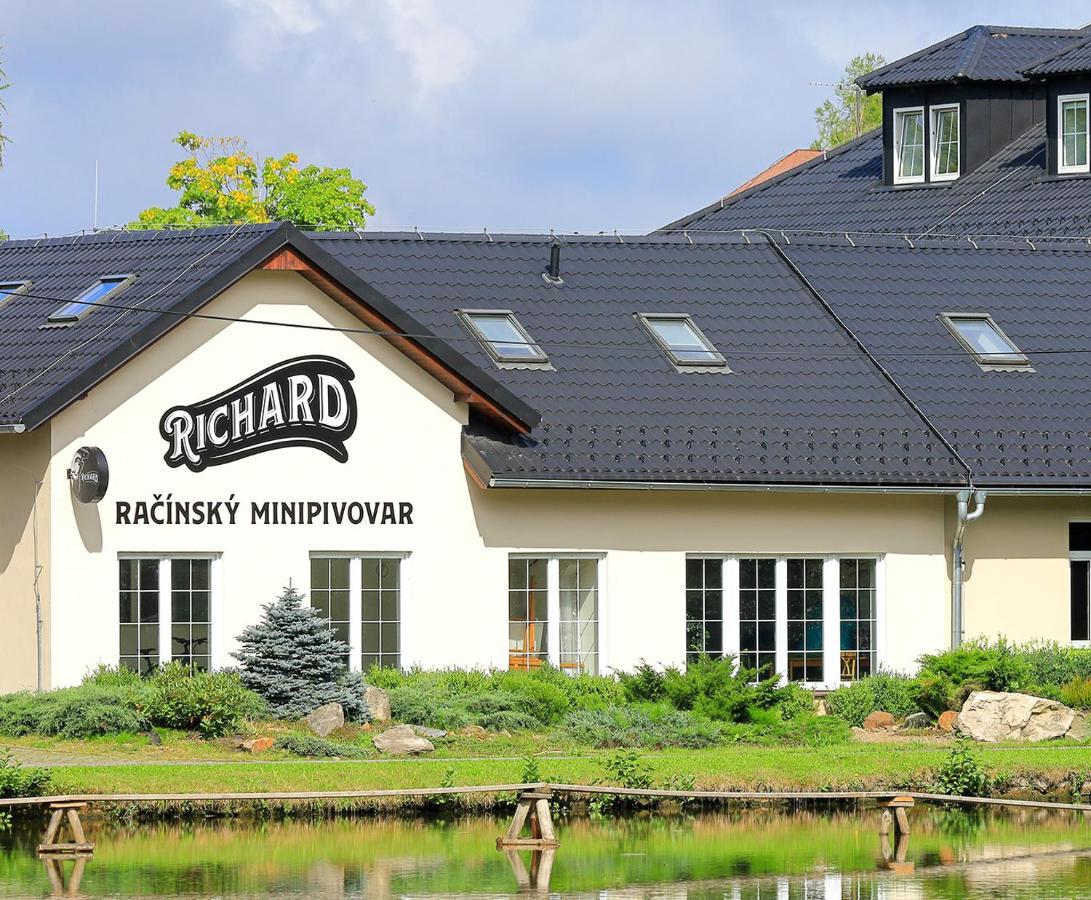 Hotel Leopold Račín Exterior foto